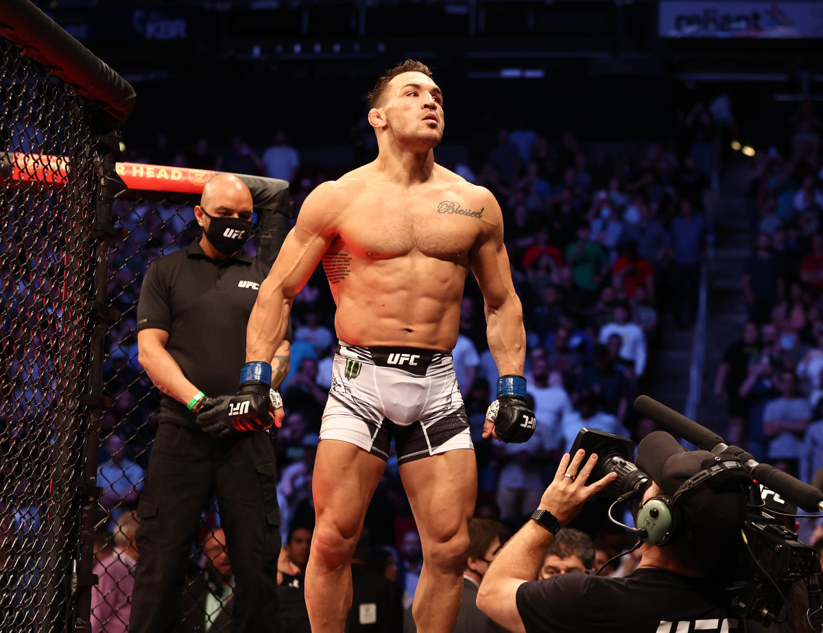 Michael Chandler. 